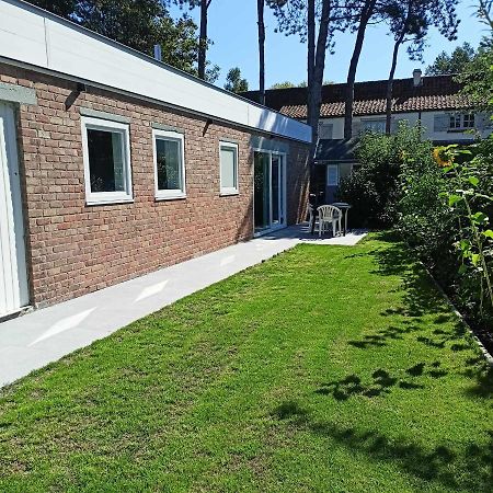 Hartedrie Vakantiewoning Aan Zee 데한 외부 사진